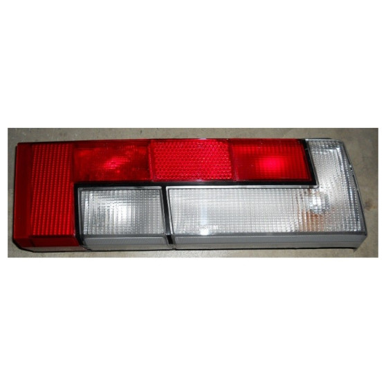 FARO POSTERIORE DESTRO PANTERA SI