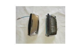 PAIR OF LICENSE PLATE LIGHTS 330