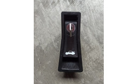 Maniglia baule Maserati Biturbo