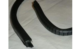 Maserati 3500 glass guide channel