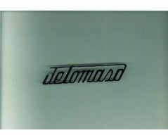 Letras cromadas De Tomaso